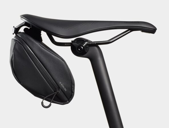 Taška pod sedlo Trek Blendr Black 1l