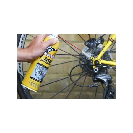 Čistiaci prostriedok Finish Line Speed Clean 550 ml