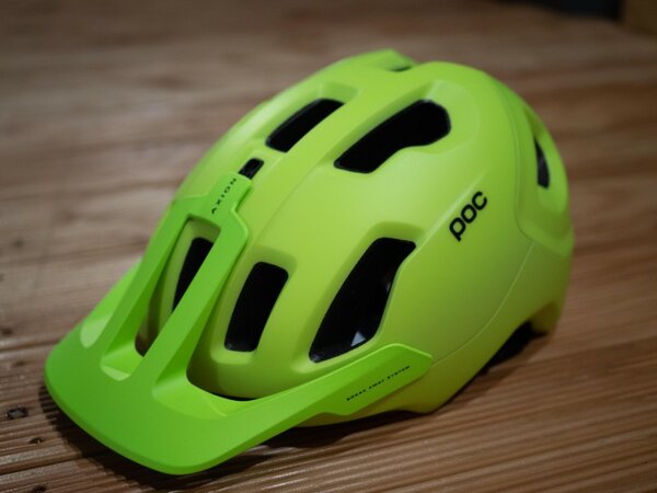 Prilba POC Axion Spin Fluorescent Yellow/Green Matt Prilba POC Axion Spin Fluorescent Yellow/Green Matt