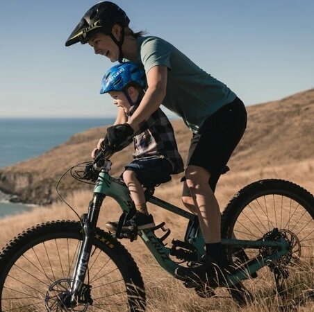 MTB sedačka 2.0 a riadidlá na rám Combo MTB sedačka 2.0 a riadidlá na rám Combo