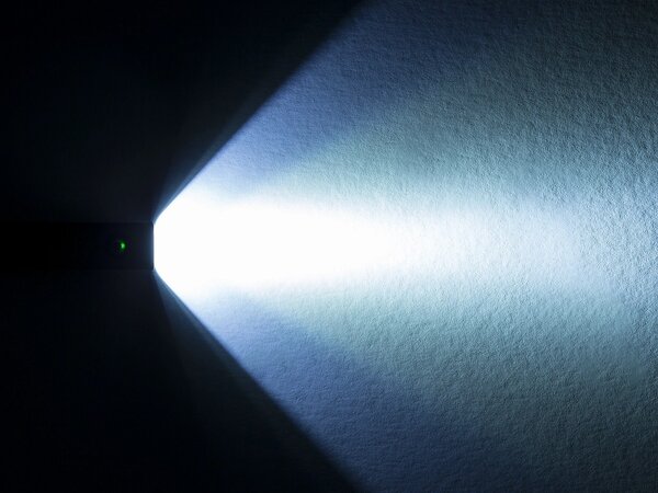 Predné svetlo Bontrager Ion Comp R Metallic Dark Silver