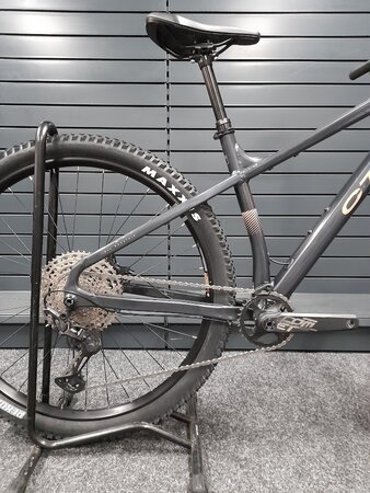Testovaný bicykel CTM Zephyr Limited Matná Antracitová B-KH-7