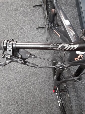 Testovaný bicykel CTM Zephyr Limited Matná Antracitová B-KH-9