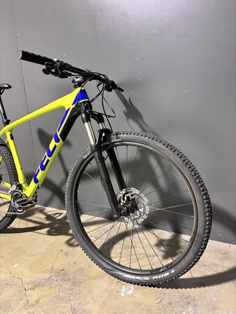 Testovaný bicykel Felt Doctrine 6 Yellow