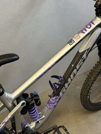 Testovaný Bicykel Ghost Riot Trail Full Party Silver/Electric Purple 2022