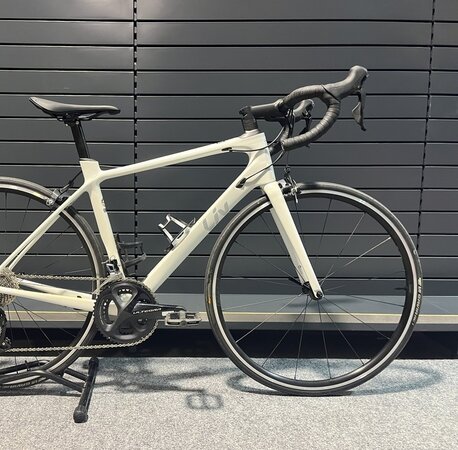 Testovaný Bicykel Liv Langma Advanced 1 Unicorn White 2021