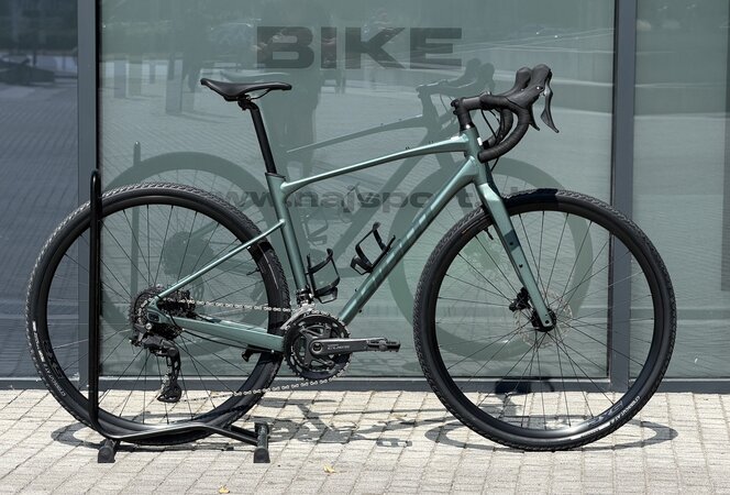 Testovaný bicykel Giant Revolt 1 Alpine Green 2026