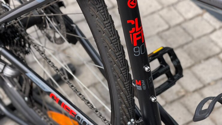 Testovaný bicykel Kellys Cliff 90 Black