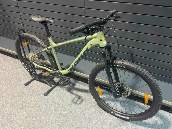 Kona cinder cone green 2025