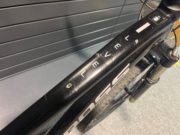 Testovaný Bicykel Kross Level 5.0 Black/Silver Glossy 2022