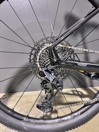 Testovaný bicykel Mondraker Chrono Carbon RR Carbon/Black/Racing silver 2022