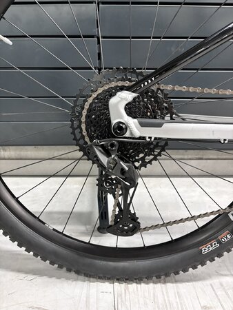 Testovaný Mondraker Foxy 29 Racing Silver/Black 2022