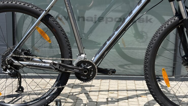 Testovaný bicykel Scott Aspect 950 Slate Grey