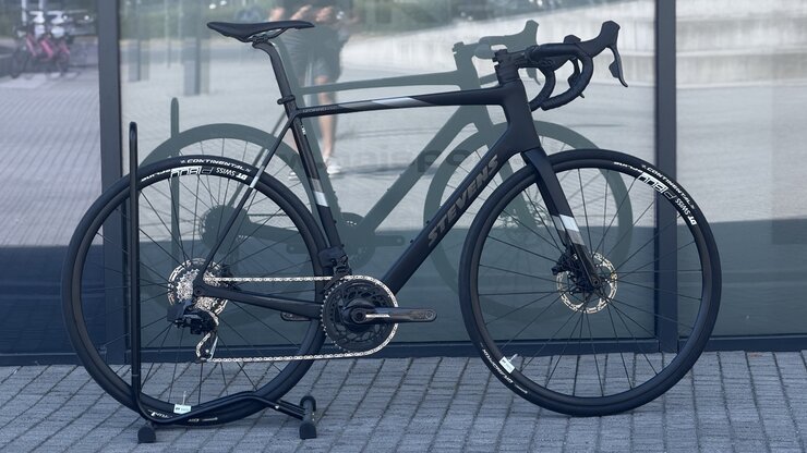 Testovaný bicykel Stevens Izoard Pro Disc Stealth Black