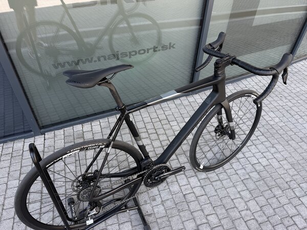 Testovaný bicykel Stevens Izoard Pro Disc Stealth Black