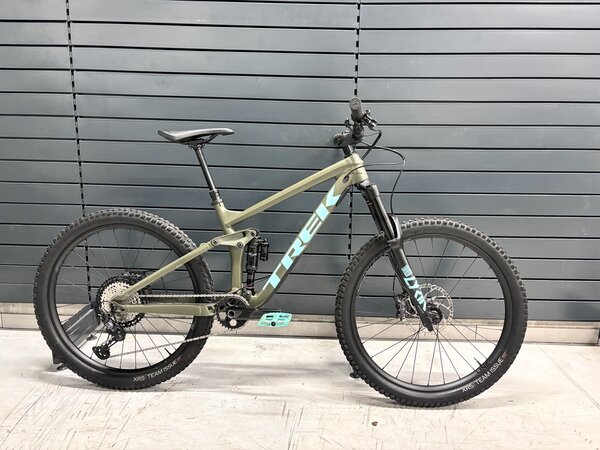 Testovaný bicykel Trek Remedy 8 Matte Olive Grey 2022