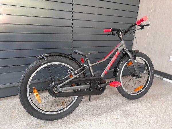 Testovaný Bicykel Trek Precaliber 24 Anthracite 2023