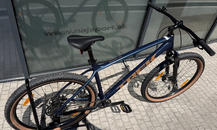 Testovaný bicykel Trek Marlin 5 Gen 3 Mulsanne Blue 2026 R108