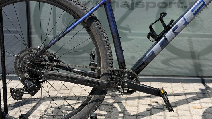 Testovaný bicykel Trek Marlin 5 Gen 3 Purple Flip To Trek Black Fade 2025 R112