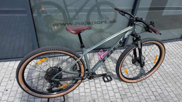 Testovaný bicykel Trek Marlin 6 Gen 3 Matte Lichen/Keswick Green Fade 2026 R109