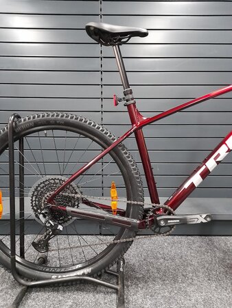 Testovaný bicykel Trek Marlin 7 Gen 3 Fury Red B-KH-5