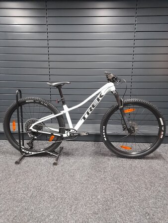 Testovaný bicykel Trek Marlin 7 Gen 3 Magic Mint B-KH-1