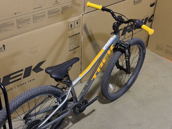 Testovaný bicykel Trek Precaliber 24 Anthracite