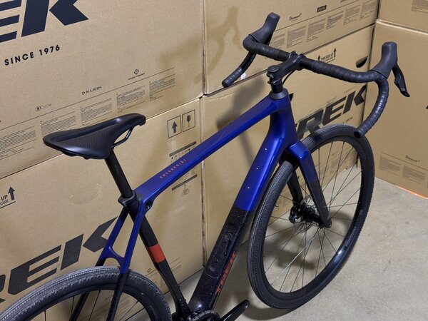 Testovaný bicykel  Trek Checkpoint SL 6 AXS Gen 3 Matte Hex Blue/Marianas Blue 2025 T2