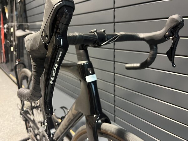 Testovaný Bicykel Trek Domane SL 5 Gen 4 Deep Smoke 2023