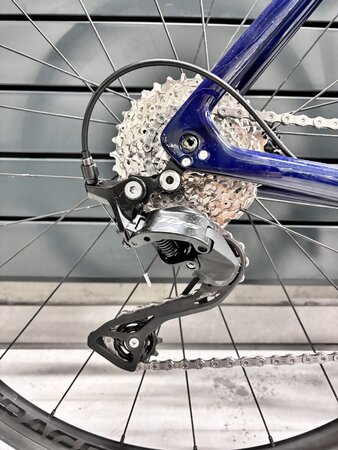 Testovaný bicykel Trek Émonda SL 5 Navy Smoke/Dark Aquatic 2024