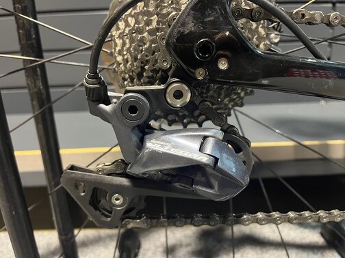 Testovaný Bicykel Trek Émonda SL 6 Disc Trek Black/Radioactive Red 2022