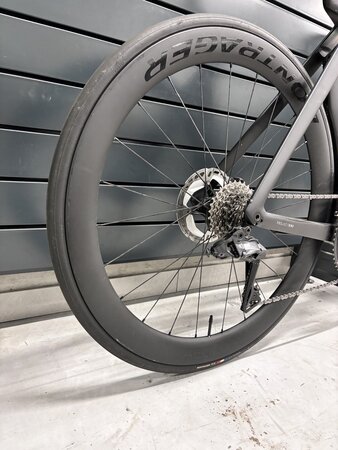 Testovaný bicykel Trek Madone SLR 7 Gen 7 Deep Smoke 2024