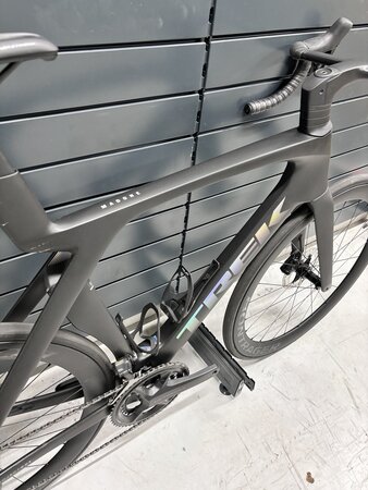 Testovaný bicykel Trek Madone SLR 7 Gen 7 Deep Smoke 2024