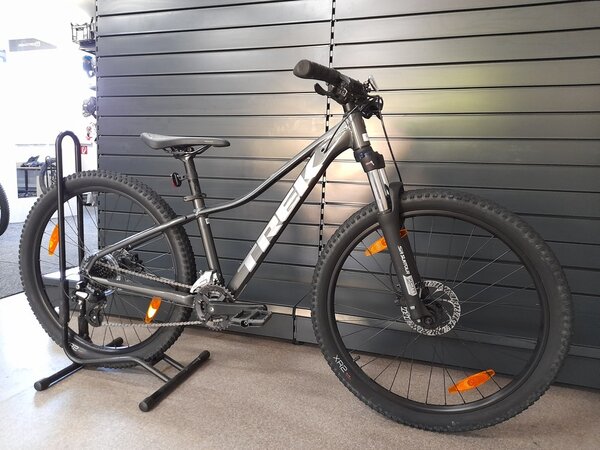 Testovaný Bicykel Trek Marlin 5 Lithium Grey 2023 RK22