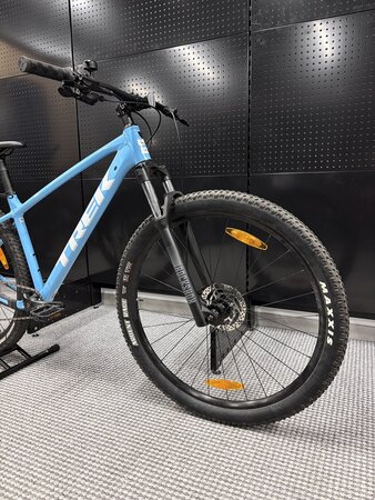 Testovaný bicykel Trek Marlin 7 Azure 2023