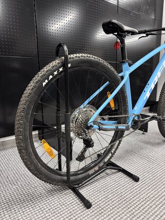 Testovaný bicykel Trek Marlin 7 Azure 2023