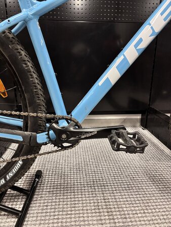 Testovaný bicykel Trek Marlin 7 Azure 2023