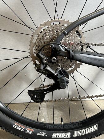 Testovaný bicykel Trek Marlin 7 Galactic Grey 2023