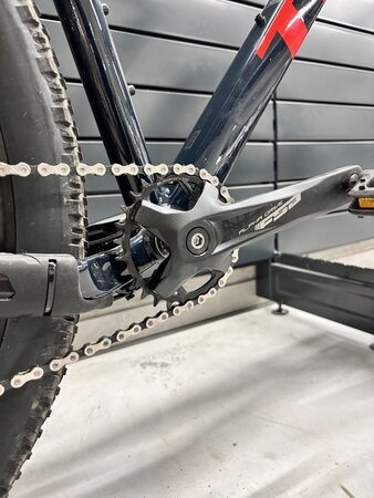 Testovaný bicykel Trek Marlin 7 Teal to Nautical Navy Fade 2023