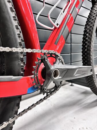 Testovaný bicykel Trek Procaliber 9.5 Radioactive Red/Trek Black 2022