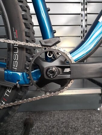 Testovaný bicykel Trek Roscoe 7 Dark Aquatic 2025 R132