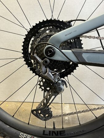 Testovaný bicykel Trek Slash 9.8 XT Matte Battleship Blue RK1