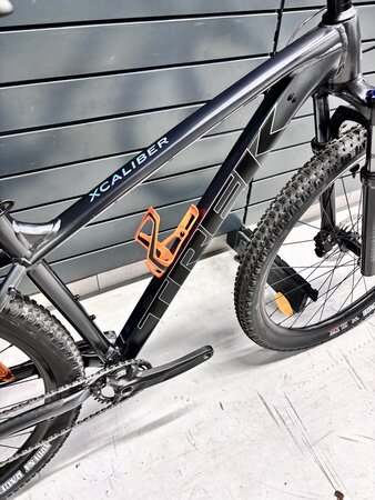 Testovaný bicykel Trek X-Caliber 8 Satin Lithium Grey 2023