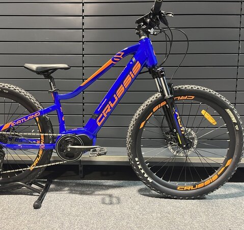 Testovaný Elektrobicykel Crussis e-Atland 6.8 Blue/Orange 2023