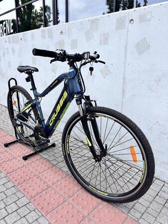 Testovaný elektrobicykel Crussis e-Cross 1.7 Blue 2022