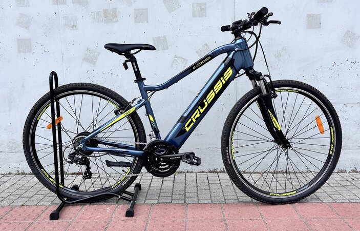 Testovaný elektrobicykel Crussis e-Cross 1.7 Blue 2022
