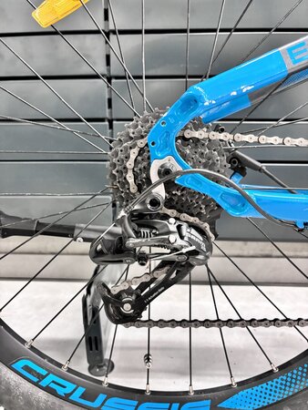 Testovaný elektrobicykel Crussis e-Fionna 7.8 Blue 2023