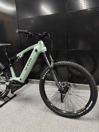 Testovaný elektrobicykel CTM Areon GX Xpert Čierna / Matná Šalviová 2025