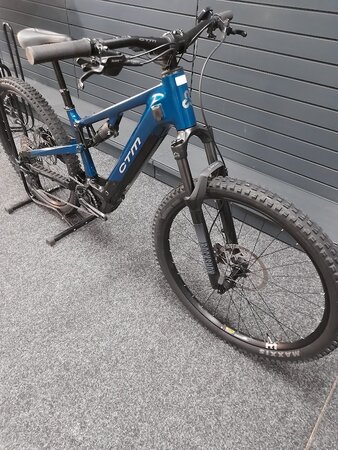 Testovaný elektrobicykel CTM Areon GX Xpert Čierna/Petrolejová 2026 EB-KH-8