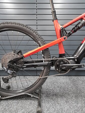 Testovaný elektrobicykel CTM Rezist Xpert Čierna/Tehlová 2026 EB-KH-5